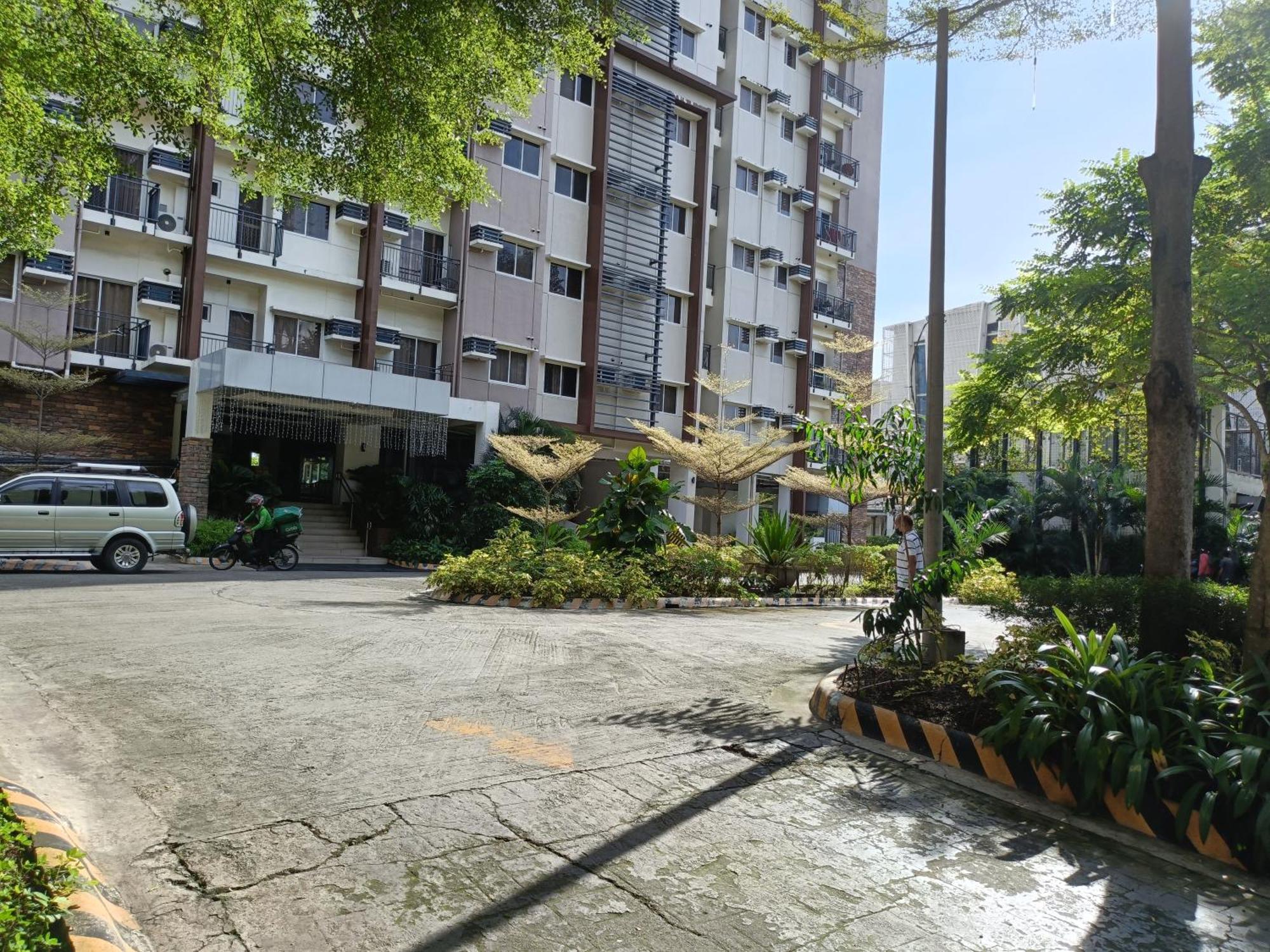 2 Bedrooms Matina Enclaves Apartment Davao