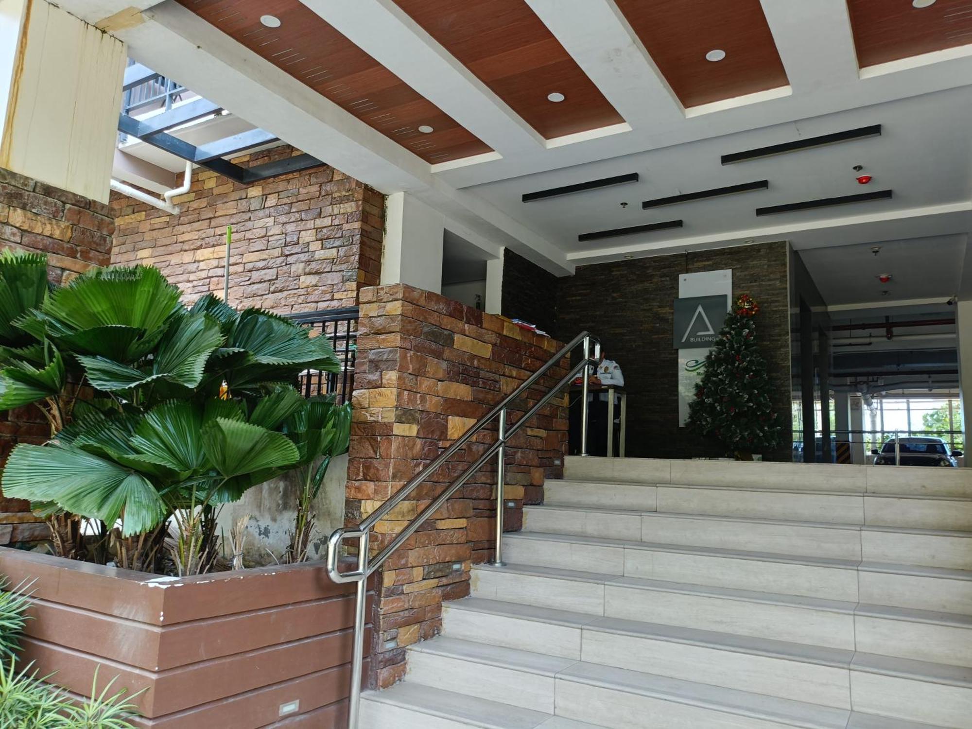2 Bedrooms Matina Enclaves Apartment *