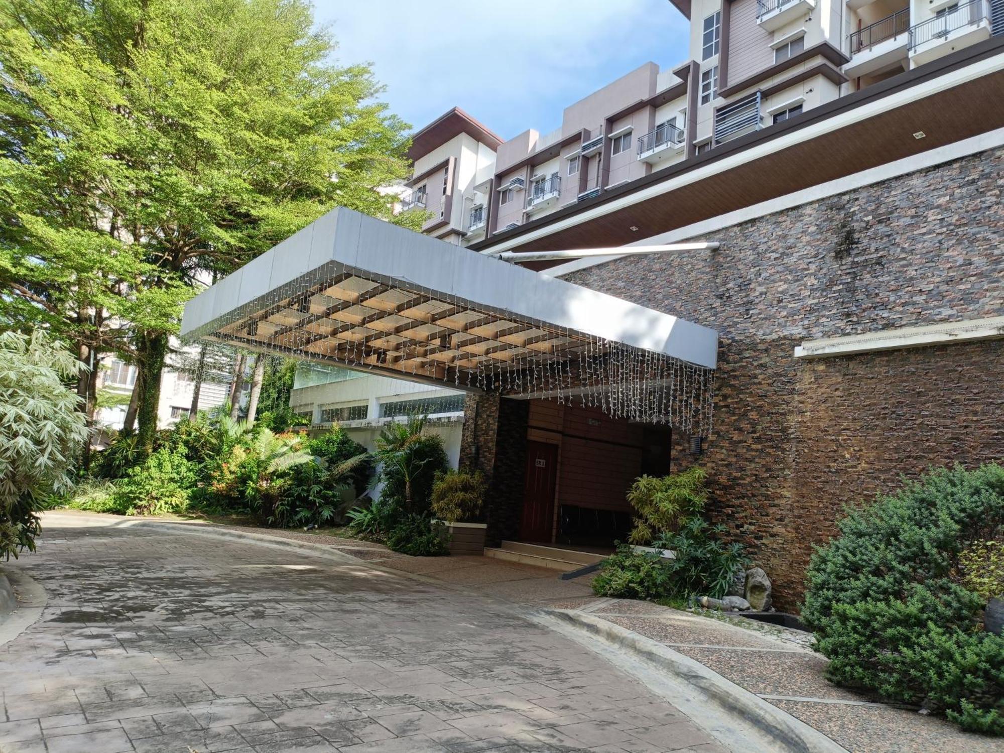 2 Bedrooms Matina Enclaves * Davao